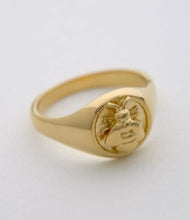 Load image into Gallery viewer, Honey Bee Signet Ring, Goldplate