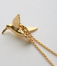 Load image into Gallery viewer, Hummingbird necklace, Goldplate