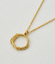 Load image into Gallery viewer, Plume Loop Necklace Necklace, 18ct Yellow Gold