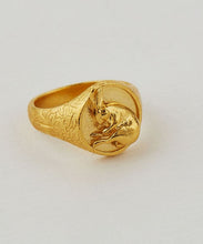 Load image into Gallery viewer, Ornately Engraved Signet Ring with Sleeping Hare, Goldplate