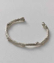 Load image into Gallery viewer, Apple Blossom Brance Open Cuff Bangle, Silver