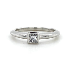 Load image into Gallery viewer, Platinum, 0.25ct F VS1 Mined Diamond Ring