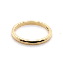 Load image into Gallery viewer, 18ct Yellow Gold, 2mm D-Shape Court Wedding Ring