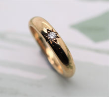 Load image into Gallery viewer, 9ct Yellow Gold, Star-Set Diamond Ring