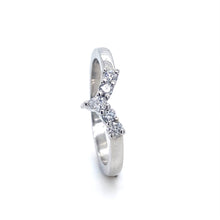 Load image into Gallery viewer, Platinum, 0.33tcw Diamond Tiara Wedding Ring