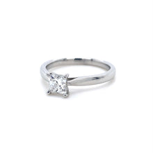 Load image into Gallery viewer, Platinum, 0.60ct E VS1 Mined Diamond Ring