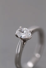 Load image into Gallery viewer, Platinum, 0.50ct F VS1 Mined Diamond Ring