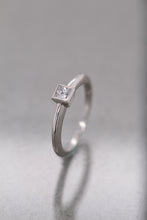 Load image into Gallery viewer, Platinum, 0.25ct F VS1 Mined Diamond Ring