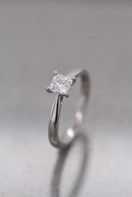 Load image into Gallery viewer, Platinum, 0.60ct E VS1 Mined Diamond Ring