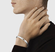 Load image into Gallery viewer, Reflect Bangle Medium, Sterling Silver