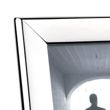 Load image into Gallery viewer, Modern Picture Frame, Medium
