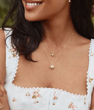 Load image into Gallery viewer, Teeny Tiny Bumblebee Necklace, 18ct Yellow Gold
