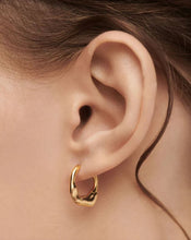 Load image into Gallery viewer, Mini Magma Hoops, Goldplate
