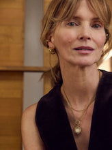 Load image into Gallery viewer, Medium Evolve Hoop Earrings, Silver
