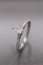 Load image into Gallery viewer, Platinum, 0.50ct F VS2 Mined Diamond Ring
