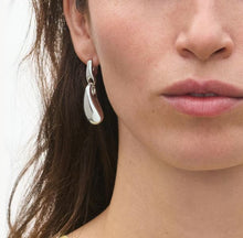 Load image into Gallery viewer, Reflect Drop Earring, Sterling Silver
