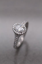 Load image into Gallery viewer, Platinum, 0.70ct D VS2 Mined Diamond Cluster Ring
