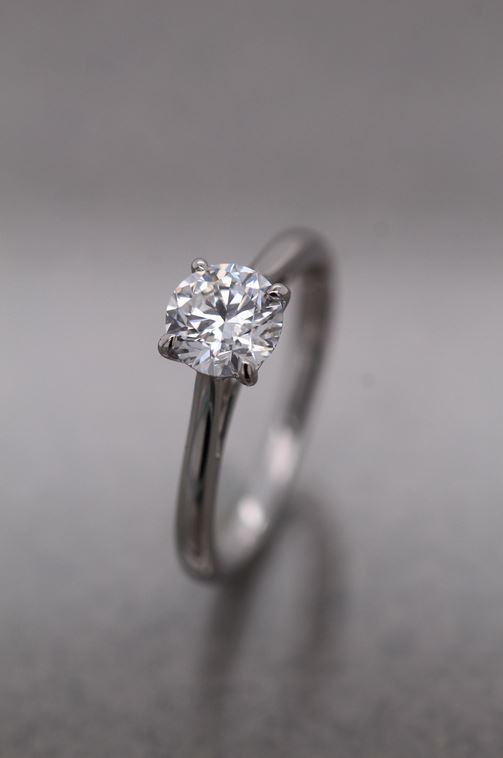 Platinum, 1.00ct F Si1 Mined Diamond Ring