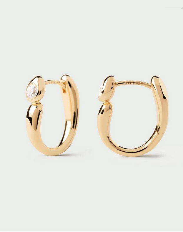 Becca Hoops, Goldplate