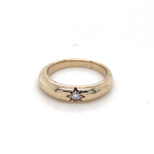 Load image into Gallery viewer, 9ct Yellow Gold, Star-Set Diamond Ring
