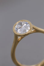 Load image into Gallery viewer, 18ct Yellow Gold, 1.57ct D VVS2 Laboratory Grown Diamond Ring
