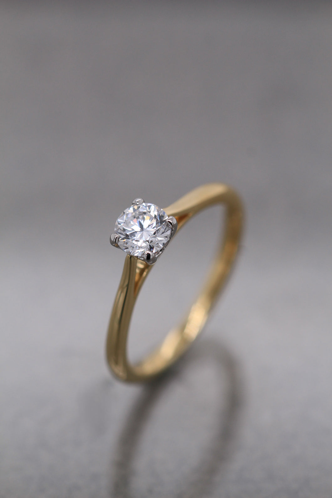 18ct Yellow Gold & Platinum, 0.50ct E Si1 Mined Diamond Ring