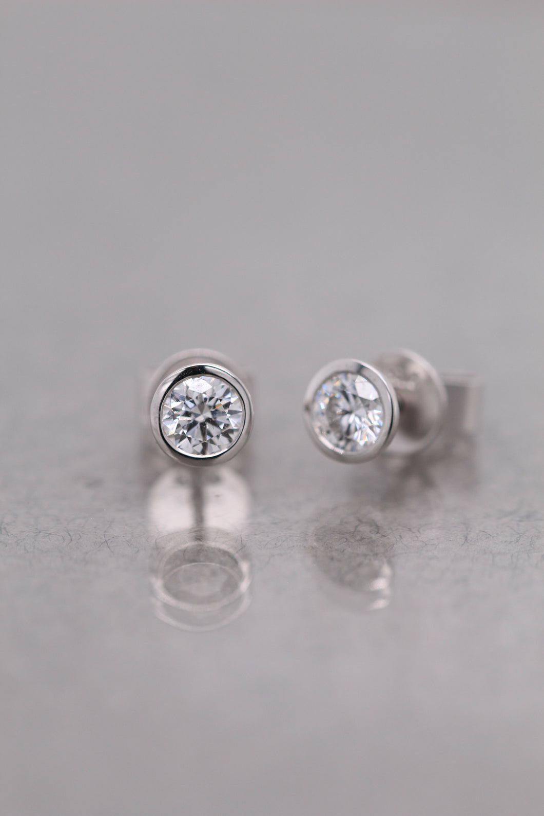 Platinum, 0.62tcw D VS1 Laboratory Grown Diamond Earrings