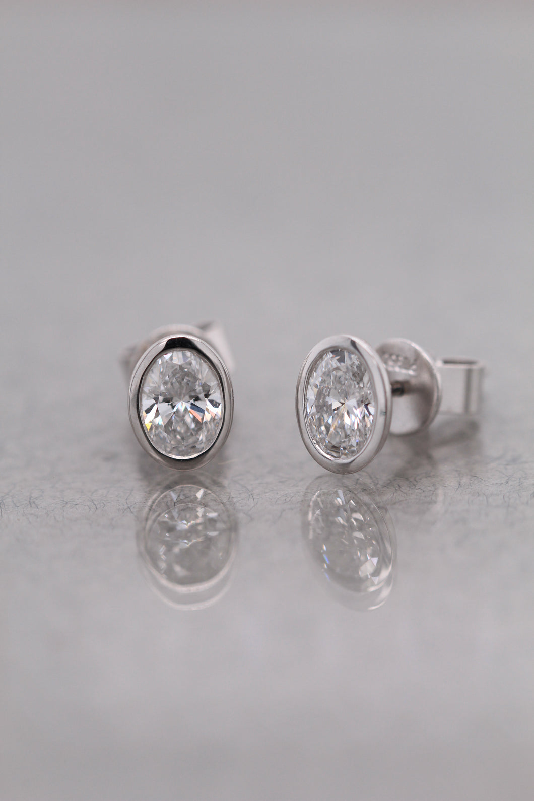 Platinum, 1.06tcw D VS1 Laboratory Grown Diamond Earrings