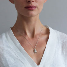 Load image into Gallery viewer, Dor Beetle Necklace, Gold
